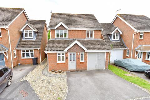 3 bedroom detached house for sale, Peacock Close, Chichester, West Sussex