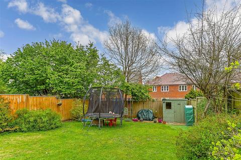 3 bedroom detached house for sale, Peacock Close, Chichester, West Sussex