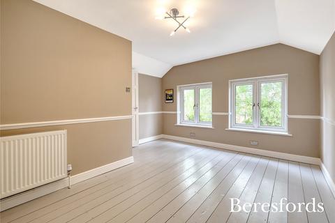 15 Bergholt Road, Colchester, CO4 5AA
