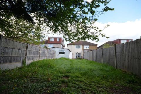 11 Elgin Avenue, Harrow, HA3 8QW