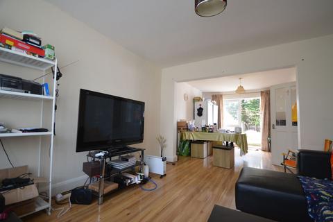 11 Elgin Avenue, Harrow, HA3 8QW