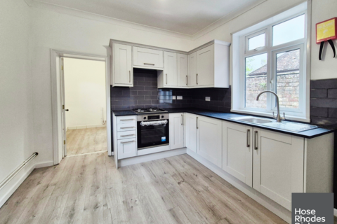 1 bedroom apartment to rent, Carisbrooke Road, Newport