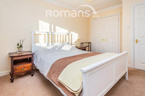2 bedroom apartment to rent, Lockside Court