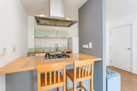 2 bedroom flat for sale, Gale Street, E3