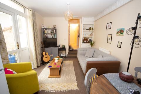 2 bedroom apartment to rent, Aberdovey Street, Splott, Cardiff, South Glamorgan, CF24