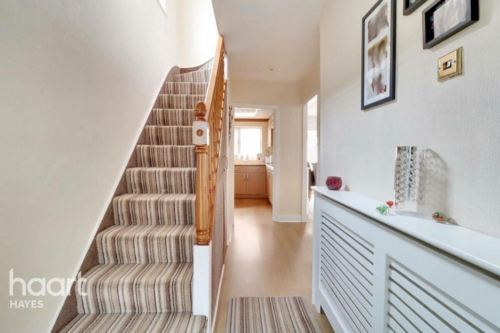Shakespeare Avenue, Hayes 3 bed semidetached house for sale £550,000