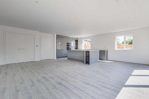 4 bedroom detached house for sale, Poors Lane, Benfleet, SS7
