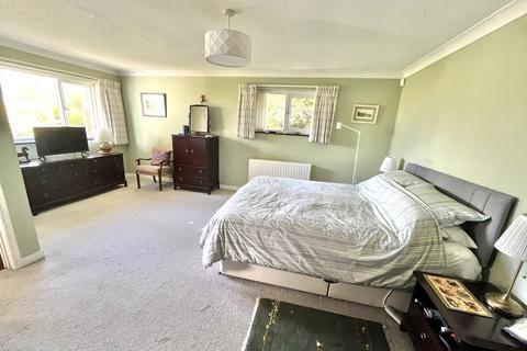 26 Five Bells, Watchet, TA23 0HY