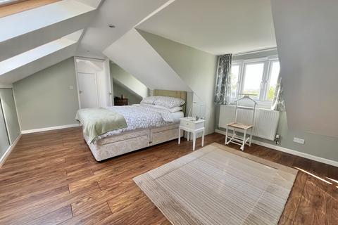 26 Five Bells, Watchet, TA23 0HY