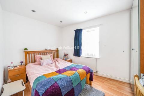 2 bedroom apartment to rent, Deverell Street Borough SE1