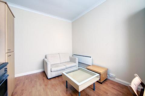 1 bedroom flat to rent, Tower House, City Centre,