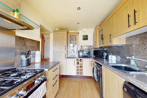 3 bedroom end of terrace house for sale, Chelson Gardens, Plymouth PL6