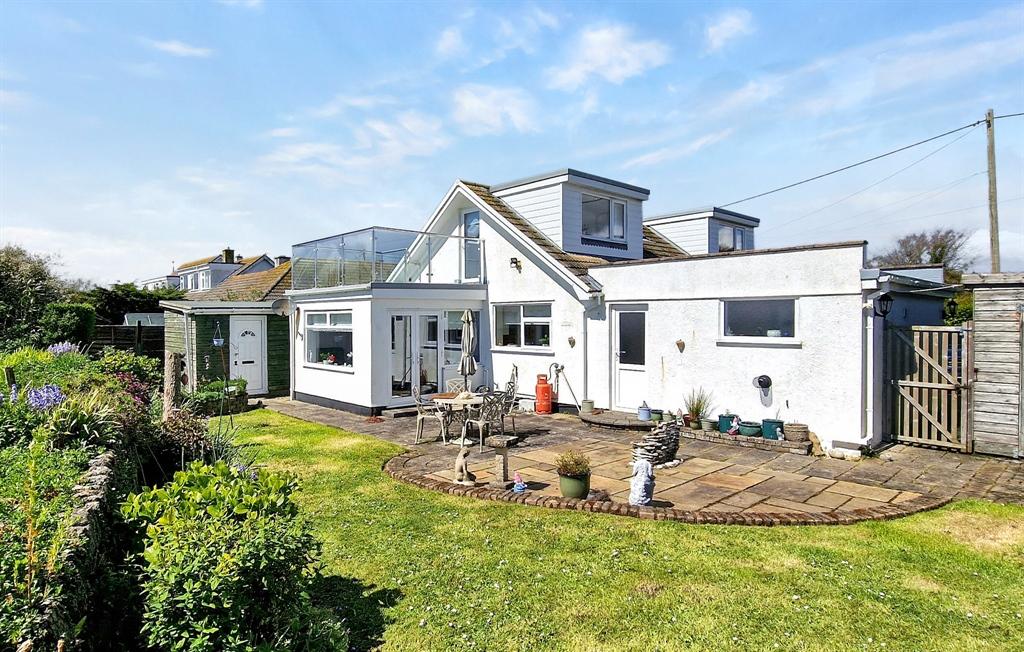Trevean Way, Rosudgeon TR20 4 bed detached house for sale £495,000