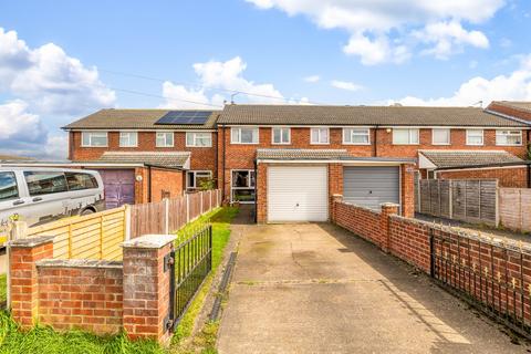 3 bedroom terraced house for sale, Station Road, North Hykeham, Lincoln, Lincolnshire, LN6