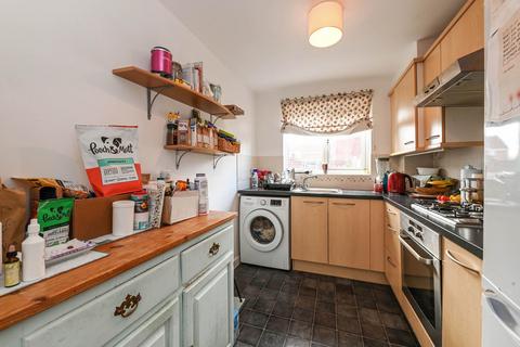 3 bedroom semi-detached house for sale, Robinson Way, Bracklesham Bay, West Sussex, PO20