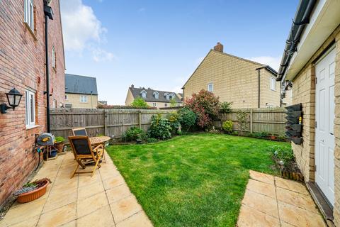 28 Empire Drive, Carterton, OX18 1BY