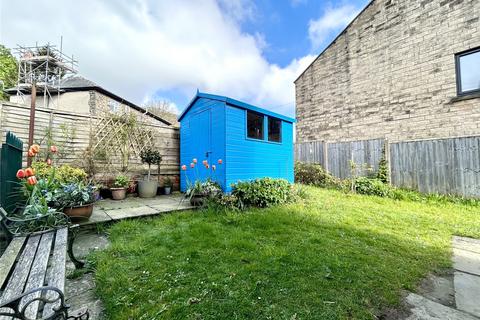 2 bedroom end of terrace house for sale, Huddersfield Road, Diggle, Saddleworth, OL3