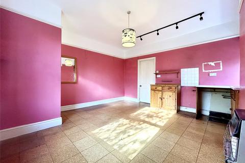 2 bedroom end of terrace house for sale, Huddersfield Road, Diggle, Saddleworth, OL3