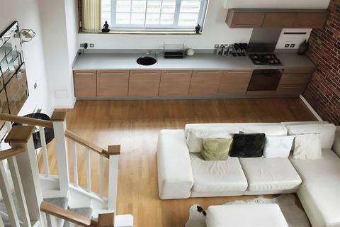2 bedroom flat to rent, North Block/The Railstore, RM2