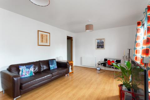 2 bedroom ground floor flat for sale, 18/1 Windsor Place, Portobello, EH15 2AA
