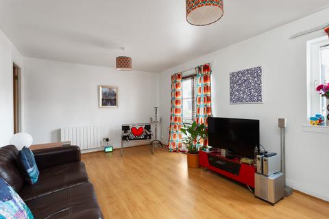 2 bedroom ground floor flat for sale, 18/1 Windsor Place, Portobello, EH15 2AA