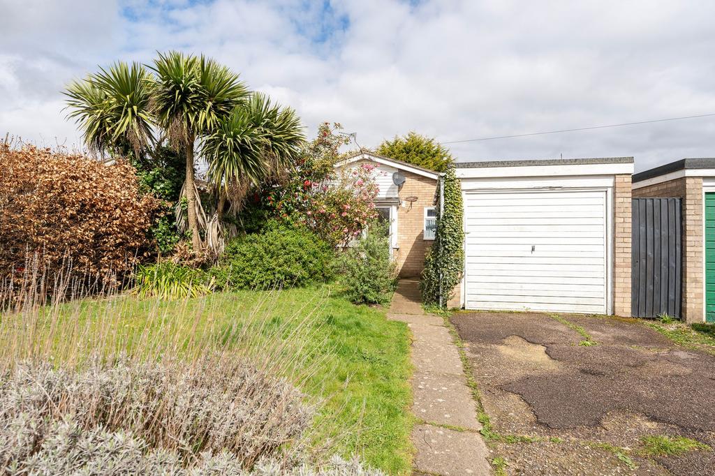 Page Road, Brundall 3 bed detached bungalow for sale £250,000