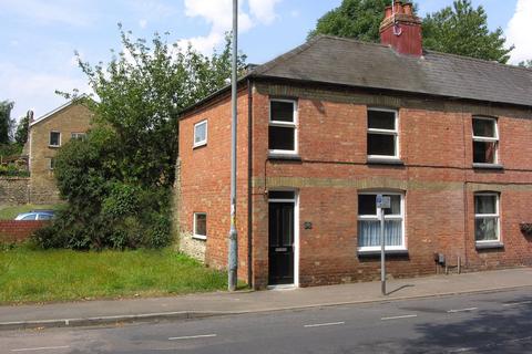 2 bedroom semi-detached house for sale, High Street, Raunds