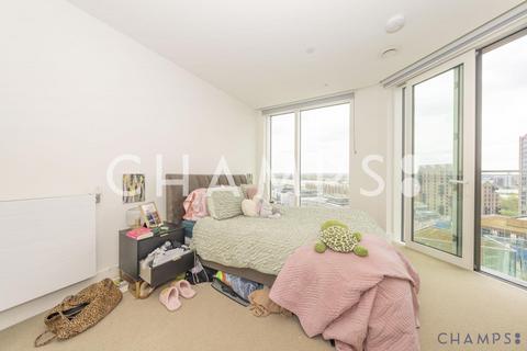2 bedroom flat to rent, Hale Works , Daneland Walk, N17