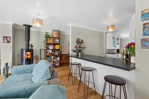 28 Weavers Field, Girton, Cambridge, CB3 0XB