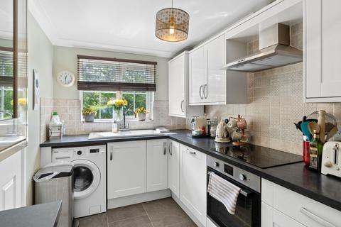 28 Weavers Field, Girton, Cambridge, CB3 0XB