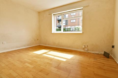 1 bedroom flat to rent, Harestone Court, Bromley BR1
