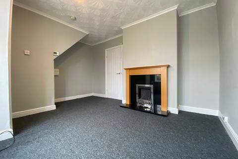 2 bedroom terraced house to rent, Hotham Road South, Hull, East Yorkshire, HU5