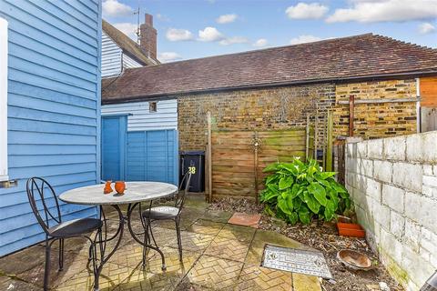 2 bedroom detached house for sale, Middle Wall, Whitstable, Kent