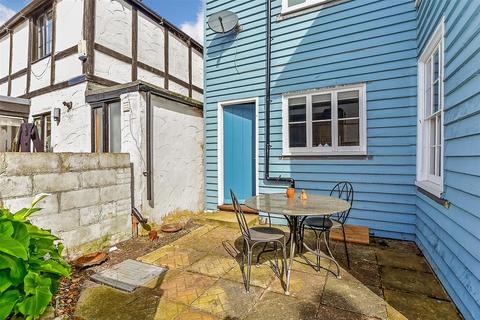 2 bedroom detached house for sale, Middle Wall, Whitstable, Kent