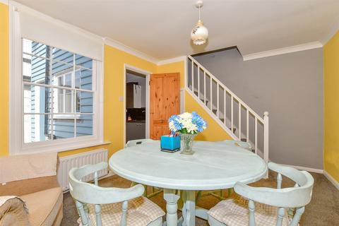 76 Middle Wall, Whitstable, CT5 1BN
