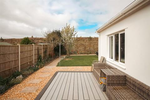3 Adrian Close, Bideford, EX39 2LX