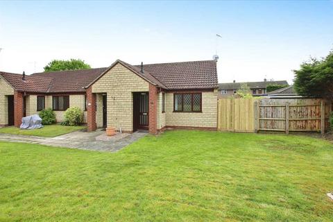 2 bedroom bungalow for sale, Meadowlake Close, Lincoln