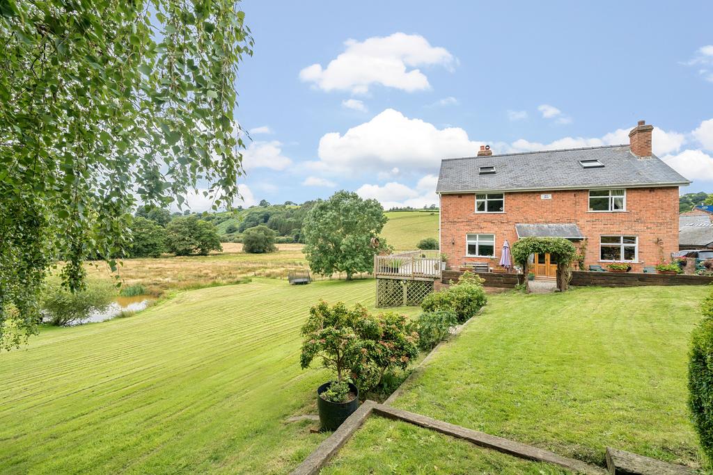 Moelfre, Oswestry SY10 4 bed detached house for sale £550,000