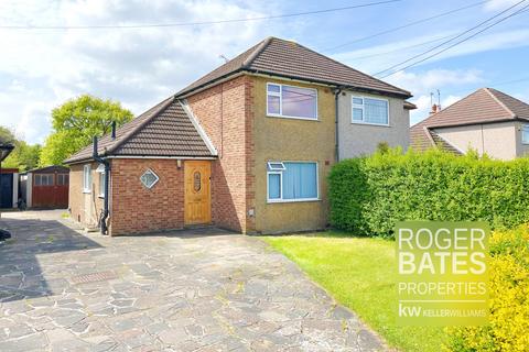 2 bedroom semi-detached house for sale, Glebe Road, Wickford, Essex SS11