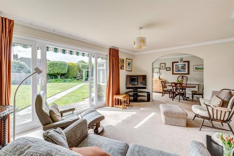 2 bedroom bungalow for sale, Fernhurst Drive, Goring-by-Sea, Worthing, West Sussex, BN12