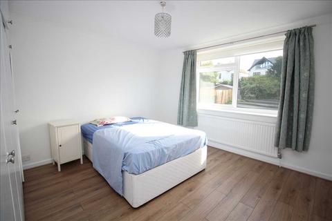 2 bedroom apartment for sale, Grand Drive, Leigh on Sea SS9