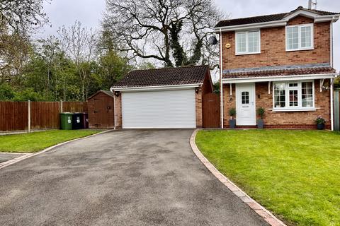 3 bedroom detached house for sale, Swallowdale Drive, Leicester, Leicester, LE4