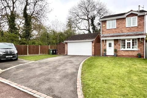 3 bedroom detached house for sale, Swallowdale Drive, Leicester, Leicester, LE4