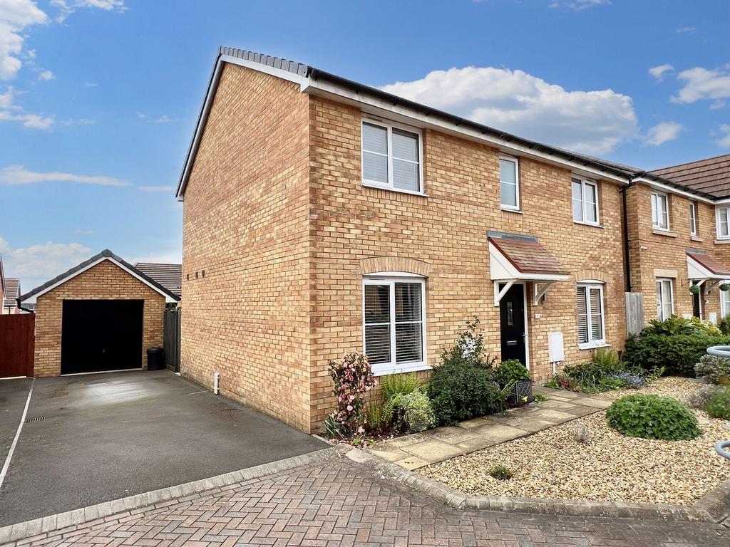 Rhoose Way, Rhoose, CF62 4 bed detached house for sale £375,000