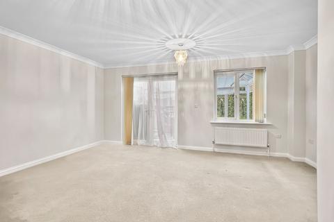 4 bedroom end of terrace house for sale, The Hawtreys, Cambridge CB23