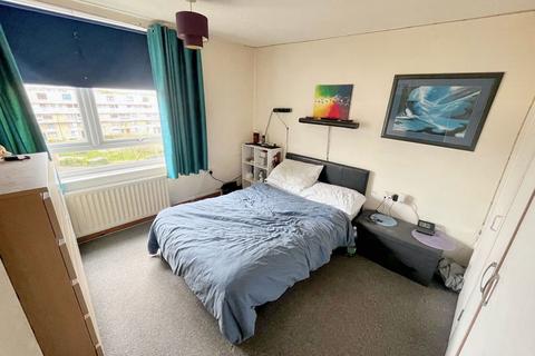 2 bedroom flat for sale, Kenilworth Court, Sulgrave, Washington, Tyne and Wear, NE37 3EG