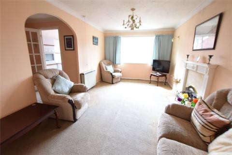 2 bedroom apartment for sale, Cunningham Close, Chadwell Heath, Romford, RM6