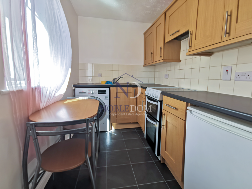 Ground floor studio flat in alperton