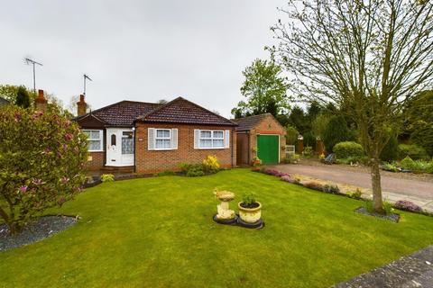 3 bedroom detached bungalow for sale, Glebe Gardens, Beeford, YO25 8BF