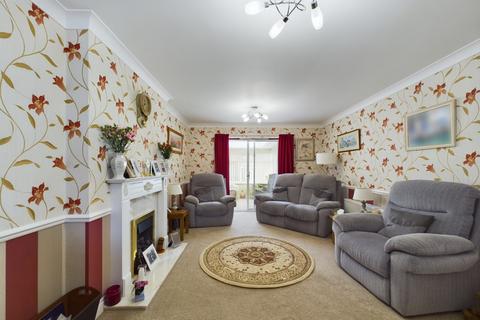 3 bedroom detached bungalow for sale, Glebe Gardens, Beeford, YO25 8BF